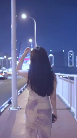 Đêm lang thang một mình em thiếu vắng anh 😊 #gaixinh #gaixinhtiktok 