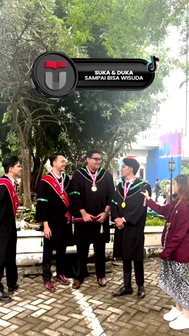 Hallo TelUtizen! intip yuks bagaimana sih suka duka perjalanan dari ngerjain skripsi sampai wisuda? mungkin bisa jadi pengalaman buat TelUtizen yang lain 😁 #telkomuniversity #graduation #campuslife 