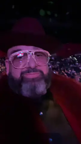 Has a blast at the #dianaross concert last night at the #hardrockacnj #bobbydo7777 #Dianaross #gypsygoodtime #fashiontiktok 