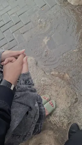 #CapCut #Love #videos #fyp #fypシ #fypシ゚viral #aesthetic #bucin #pasangancouple #romantis #couple #couplegoals #couplecomedy  Dia yang tak pernah mengeluh tentang aku. Apapun kondisinya selalu menggenggam tanganku, semoga selalu seperti itu ya i really love u 🤍 @𝙃𝙞 • 𝙣𝙞𝙩 𝙣𝙞𝙩🔞 