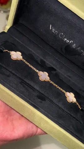 Unbox my Van Cleef Mother of pearl Bracelet with me. Birthday gift from my darling husband 🫶🏼 #unboxing #vancleefarpels #vancleef #motherofpearl #present #fyp #jewellery #unboxingvancleefarpels 