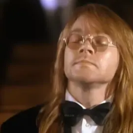 Guns N' Roses - November rain #slash #gunsnrose #novemberrain #solodeguitarra #fyp #parati #rain #guitarraelectrica #pa #Love #wife #entierro #estesolo 