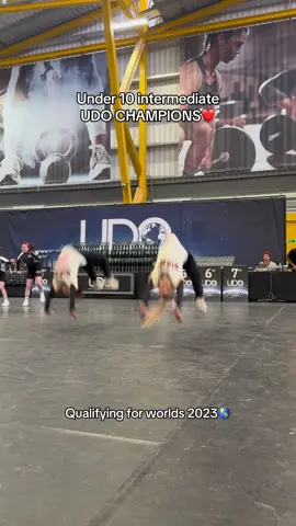 Firecrackers🔥☄️ #foryoupage #streetdancewithkatie #udo #danceschool 