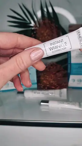 Weniger Falten in Sekunden @remescar_official @Douglas Cosmetics @Douglas Creator Community #beauty  #Werbung #test #beautytest #pflegevideo  #empfehlung #wow  #beautyempfehlung #antiaging  #douglasbeautytester #BeautyTok #beautytipsandtricks  #douglascosmetics #remescar #falten #Pflege #faltenfrei #antifalten  #BeautyTok  #trend #wrinkles #skincare 