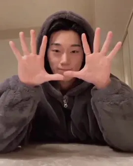 cute hands #ateez #에이티즈 #san #choisan #ateezsan #산 #サン #최산 #fyp #kpop #kpopfyp #fyy #fypp #fypage #foryou #viral #trending #vaiprofycaramba #pourtoi #paravoce #parati #viralvideo 