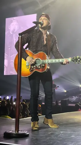 Chasing you 🤍 What a night x  #morganwallen #morganwallenconcert #onenightatatimetour #morganwallentiktok #the02 #baileyzimmermanlive #chasingyou #chasingyoulikeashotofwhiskey #morganwallenlondon 