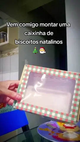 Montagem da caixinha de biscoitos natalinos decorados! . Faça o teu pedido!  . #natal  #biscoito  #tiktok 