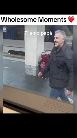 Subscribe to youtube for more ❤️ #wholesome #kindness #humanity #respect #father #parenys #Love #restoringfaithinhumanity 