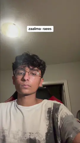 I shud be writing college essays rn but oh well 🤧🤧🤧 #singing #cover #indian #brown #browntok #hindi #srk #raees #zaalima #fyp #foryou #foryoupage