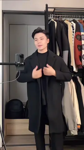 Măng tô dạ của nhà Roway. Ae tham khảo trong mùa đông năm nay nha #muataitiktok #phoidonam #xuhuong #aokhoacmangto #mangtoda #mangtodangdai 