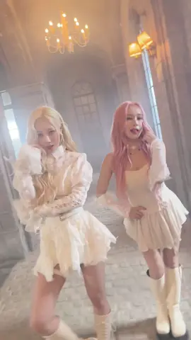 This My Fashion👑 #드림캐쳐 #Dreamcatcher #한동 #HANDONG #가현 #GAHYEON #오오티디 #OOTD #오오티디_챌린지 #OOTD_Challenge #kpop #fyp #foryou #dance 