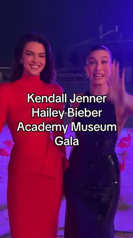 Prensenti sul red carpet degli #academymuseumgala anche #kendalljenner e #haileybieber con look #fendi e #saintlaurent 