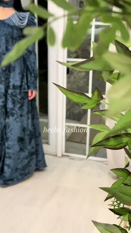 تصميم أنيق ومميز / الكولكشن الشتاء نوعية الخام قديفة ريش 🕊🪶 يتوفر بجميع الألوان والقياسات 