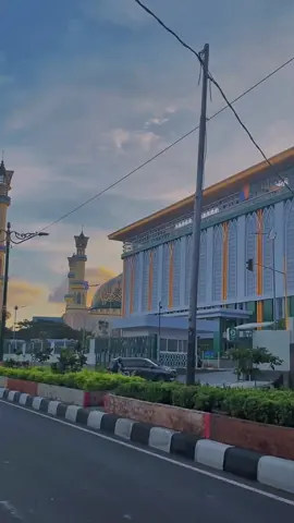 Kenangan apa di jalan ini? #lombok #fyplombok #lombokviral #storywhatsapp #mataram #islamiccenter 