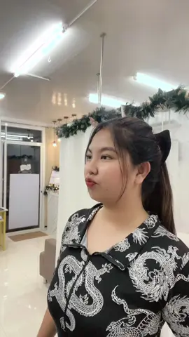 sa pahuli nawawala na confidence ko haha no joke, ang hirap maging mataba :(( ang hirap magpapayat 🥺 miss ko na ung dating ako haha 🥺