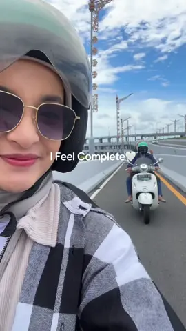 Riding Vespa sekeluarga>>>>