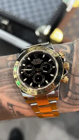 Who’s a fan of the Daytona?🏎️😮‍💨 Daytona Black Dial Yellow Gold & Steel 116503  2️⃣0️⃣2️⃣3️⃣📦 & 📚  📍CHEAPEST UP NORTH📍 🔥£18,250🔥 BOUTIQUE OPEN - 7 THORNTONS ARCADE LEEDS LS1 6LQ (Opposite Louis Vuitton) 🛍 • OPEN THROUGH APPOINTMENT ✍🏻 • FREE NEXT DAY DELIVERY (UK) 🇬🇧🚚📦 • WORLDWIDE DELIVERY 🌍🚚📦 • WE CAN SOURCE ANY WATCH ⌚️ JUST ASK! 💬 • CALL US NOW: 0113 244 5001 ☎️ • BUY-SELL-UPGRADE ♻️ • TURN ON NOTIFICATIONS 📲 • WEBSITE: WWW.PJEWELLERS.CO.UK 🖱 • Prestigious Jewellers is a trusted independent family run business that was established in 2016. Prestigious Jewellers specialise in second hand watches and jewellery. We are not authorised sellers and have no affiliation with the brands that we sell. • #rolex #rolexwatch #rolexwatches #rolexsubmariner #rolexdatejust #rolexdaytona #rolexgmt #watch #luxury #rolexskydweller #drip #unitedkingdom #usa #hongkong #dubai #rolexexplorer #rolexdaydate #rolexero #patekphilippe #living #rolexgmtmaster #richardmille #Lifestyle #watch