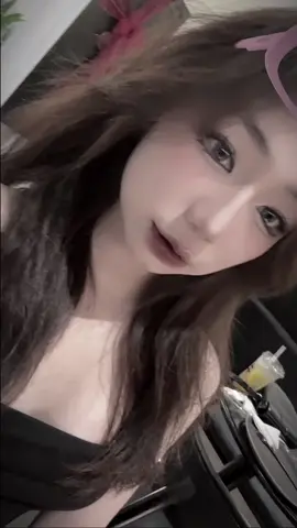 chúng ta đều sai khi không giữ lời hứa với nhau đó thôi #xh 