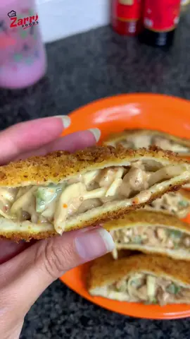 Bread Pockets | #zarrifoods #chickensnacksrecipes #chickensnacks #quickmealsathome #quickmealidea #recipeoftheday #recipeideas #recipevideo #recipesoftiktok #zarrifoods #fypシ #fypシ゚viral #viralvideo #breadpockets #breadpocket #chickenbread #chickenrecipe #chickenpocketsrecipe 
