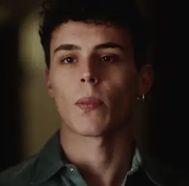 he knows he’s beautiful #fyp #foryou #viral #viralvideo #trending #anderelite #andermunoz #aronpiper #carlaelite #esterexposito #aronpiperedit #elite #eliteedit #elitenetflix #dontletthisflop 
