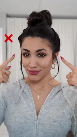 Easy Sleek Holiday Bun😍🔥🔥 #holidayhairstyle #hairtrends2024 #easyhairstyles #chrismashairstyle #newyearshair #hairtrends2023 #hairtutorial #quickhairstyle #hairbun #messybun #messybuntutorial #sleekbun #sleekbuntutorial #fypシ 