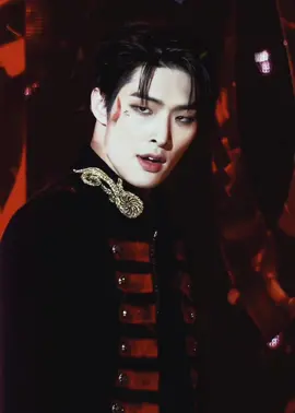 I’m obsessed with his face, i love his face #mingi #ateez #fancam #face 