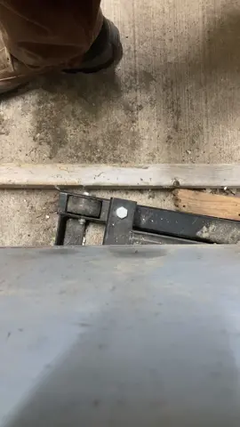 Another video - #mechanichack #mechanichacks #tools #lifehacks #LifeHack #handyman #bluecollar #satisfyingvideo #howtotiktok #oddlysatisfying #trickofthetrade #garage 