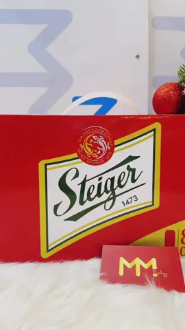 🍻🍻🍻 BIA STEIGER TIỆP - BIA HOA QUẢ 🍒🍇🥝🍓  Đây là loại bia của hãng siêu nổi tiếng ở Tiệp, có lịch sử lâu đời từ năm 1473 - được người Tiệp yêu thích đến ngày hôm nay.🏆🏆🏆 Bia này được gọi là Bia Lục Sắc vì cực kì đặc biệt ạk. Set gồm 8 lon bia, mỗi lon 500ml và 6 mùi hương khác nhau, lại có cả những lon 0% độ cồn.  🍆 1 lon bia Đen dành giải bia Thế giới năm 2014. 🌽2 lon vị bia truyền thống. 🍋1 lon vị chanh. 🍇1 lon vị việt quất. 🍓1 lon vị hoa quả. 🥑1 lon Energie. 🍒1 lon hương hoa Houplon, bơ, mật ong hoa hồng, riêng chai này phải qua quy trình lên men 92 ngày khắt khe nên nồng độ cồn là 13%. 🌼𝘉𝘪𝘢 𝘚𝘵𝘦𝘪𝘨𝘦𝘳 đ𝘶̛𝘰̛̣𝘤 𝘶̉ 𝘭𝘦̂𝘯 𝘮𝘦𝘯 𝘵𝘶̛̣ 𝘯𝘩𝘪𝘦̂𝘯. 🌼𝘉𝘪𝘢 𝘷𝘪 𝘴𝘪𝘯𝘩 𝘤𝘢̀𝘯𝘨 đ𝘦̂̉ 𝘭𝘢̂𝘶 𝘤𝘢̀𝘯𝘨 𝘯𝘨𝘰𝘯. 🌼𝘔𝘰̛̉ 𝘳𝘢 𝘭𝘢̂𝘶 𝘬𝘩𝘰̂𝘯𝘨 𝘣𝘪̣ 𝘩𝘢̉ 𝘩𝘰̛𝘪, 𝘬𝘩𝘰̂𝘯𝘨 𝘣𝘪̣ đ𝘢̆́𝘯𝘨. 🌼𝘏𝘶̛𝘰̛𝘯𝘨 𝘷𝘪̣ đ𝘢̣̂𝘮 đ𝘢̀, 𝘵𝘩𝘰̛𝘮 𝘯𝘨𝘰𝘯. 👉🏻👉🏻1 Xách 8 lon bia Steiger là sự lựa chọn hoàn hảo cho món quà biếu đấy ạk!!! Dịch dã không đi đâu được thì làm vài món thưởng thức bia với anh xã ———————————————