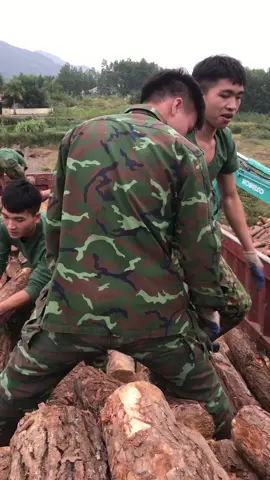 2 lít đấy các e ơi k phải 5 chục đâu😅