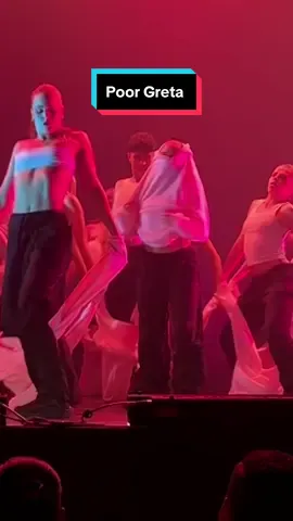 That one time the hoodie didn’t come off 😭 poor @gretaanfuso she bodied  everythfing else!!! Ps I know I already posted but I found a better quality video 😅  #fyp #dance #choreography #fail #poorgreta 