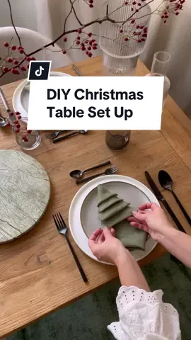 The most beautiful detail for your Christmas table this year🤍💫🌲 #christmas #christmascountdown #christmasdecor #christmasdecorations #christmasgifts #DIY #hack #westwing #fy 