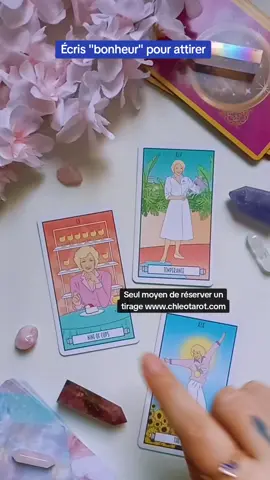 Seul moyen de réserver un tirage privé,c'est en passant par mon site (lien en bio). La voyance s'adresse aux personnes majeures. Tirage de cartes du jour : un nouvel équilibre ☀️ #voyance #carte #tirage 