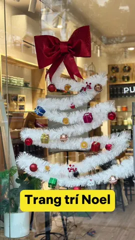Trang trí cho cửa hàng nhỏ xinh ít diện tích 🎄#xuhuong #fyp #noel #candlesbyan #LearnOnTikTok #christmas2023🎄🎁 