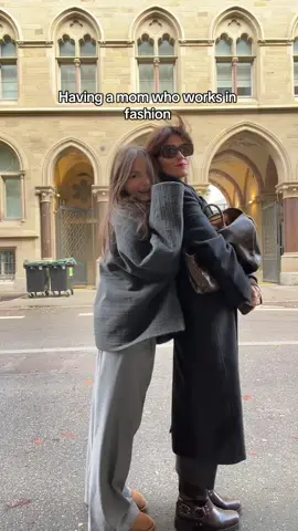 My everyday inspo @mademoisellesoph #momanddaughter #iconicmom #trend 