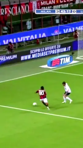 Ronaldinho Rabona Cross! #football #Soccer #ronaldinho #rabona #elastico 