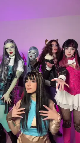 #monsterhigh #monsterhighcosplay#cleocosplay#frankymonsterhigh#ghoulia#draculaura#clawdeenwolf 