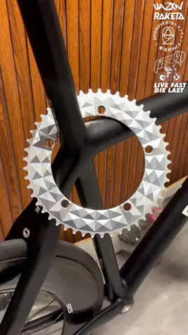 Seantelle jack / Dosnoventa tokyo #fixgearphilippines #fixedgearsingapore #dosnoventatokyo #raketa #southfixedbikeshop #livefastdielast #fyp @seantellejack 