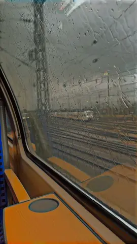 #ستوريات_انستا #مقاطع_منوعه #مطر #المانيا🇩🇪 #كسبلور #اكسبلورexplore #اكسبلور #كارلسروه #القطار 