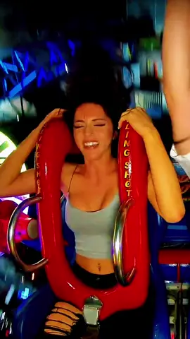 Replying to @Chris Pearson Higher snd faster 😏 #slingshotriders #slingshotride #slingshotridegonewrong #slingshotchallenge #themepark 