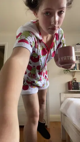 good morning! trying not to spill my coffee