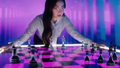 Lần đầu tiên thử sức mình ở vai trò là Creative Director của VF 7 TVC with Touliver & @Lương Thuỳ Linh. Mời mọi người xem thành quả ❤️ #VinFast #VF7 #DeDamMeDanLoi #ĐamMê #XuHuong #lenxuhuong 