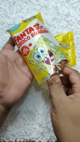 mencari dan menemukan jajanan es krim spongebob di dalam kardus #huntingjajan #eskrim #campina #spongebob #viral 
