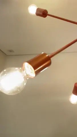 Lustre Sputnik 6 lâmpadas/ Cobre  disponível em outras cores e tamanhos  #decoracaodecasa #luminaria #casa #reforma #luminariasdecorativas #lustre #ideiasparadecoracao #estilo #decoracao 