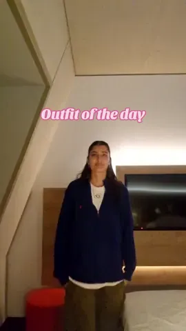 Love a bit of Loyle Carner #outfitvideos #outoftheday #outfitofthedayshare #loylecarnervibes #ralphlaurenjumper #dieseltopoutfit #cargosoutfits #streetwearstyleinspo #styleinspoforyou #getreadywithme #grwm_aesthetics 