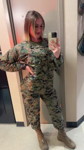 good morning😁 #fyp #foryou #marine #marines #usmc #miltok #marinette #marinesoftiktok #army #navy #airforce #usmilitary #coastguard 