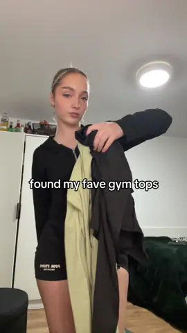 thumb hole lover🫶🏻 #gym #sport #Running #activewear #haul  #spotlight #festivesale #TikTokmademebuyit