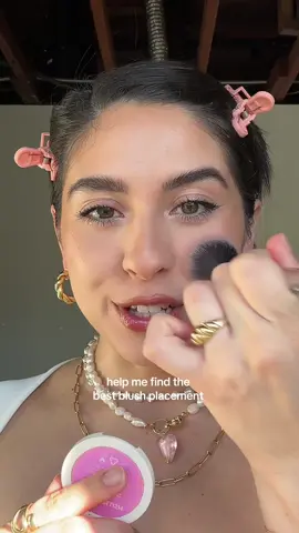 sos 😩 #blushplacement #blush #blushtrend #roundface #makeuptok 