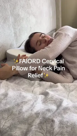 🦋 Did you know that the main reason behind neck and shoulder pain is lack of support and spinal misalignment? 😣 Say goodbye to those discomforts with this amazing butterfly cervical pillow! 🌙✨ Combining the best of traditional bed pillows and contour pillows, this ergonomic pillow is designed to give your head, neck, and shoulders exceptional support. It naturally aligns with your curved spine, ensuring proper support and alignment all night long. 💆‍♀️💤 Not only does it maintain good blood flow, but it also relieves pressure and removes muscle tension. Say hello to a pain-free and restful sleep! 😌💕 #cervicalpillow #supportyourspine #goodbyepain 