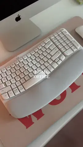 The more I’ve worked from home, the more I’ve realized my workspace needs to be comfortable and ergonomic - the new @Logitech Wave Keys Keyboard is the perfect addition! Use my code KRISTEN10 for 10% off and a free Desk Mat! #ad #wavekeys #feelthewave #sponsored #logitech #wfh #wfhdesk 