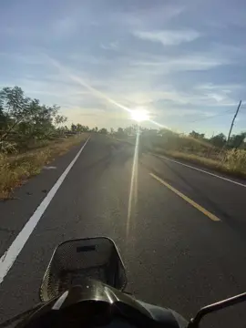 ผมทุกข์😕🖤#คุณสิทธิชาติ🤴🏻❤️ #ฟีดดดシ #fypシ #วิวตอนเช้า #วิวทุ่งนา #อย่าปิดการมองเห็น #ดันขึ้นฟีดทีtiktok 